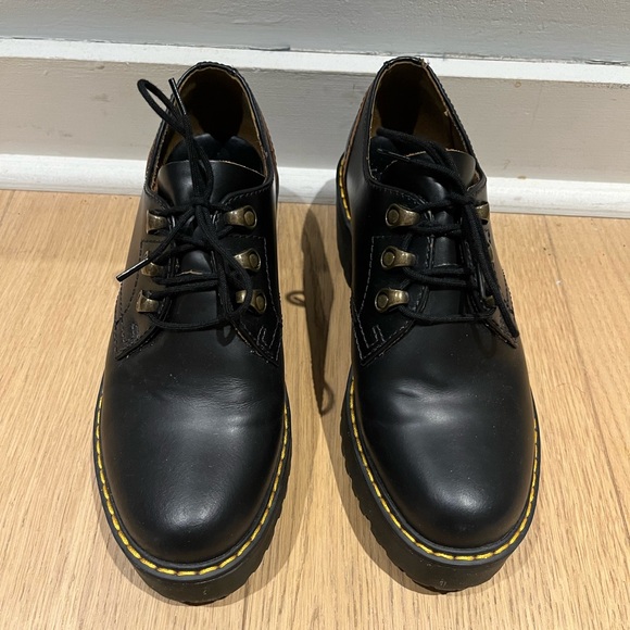 Dr. Martens Leona Lo - Picture 2 of 7